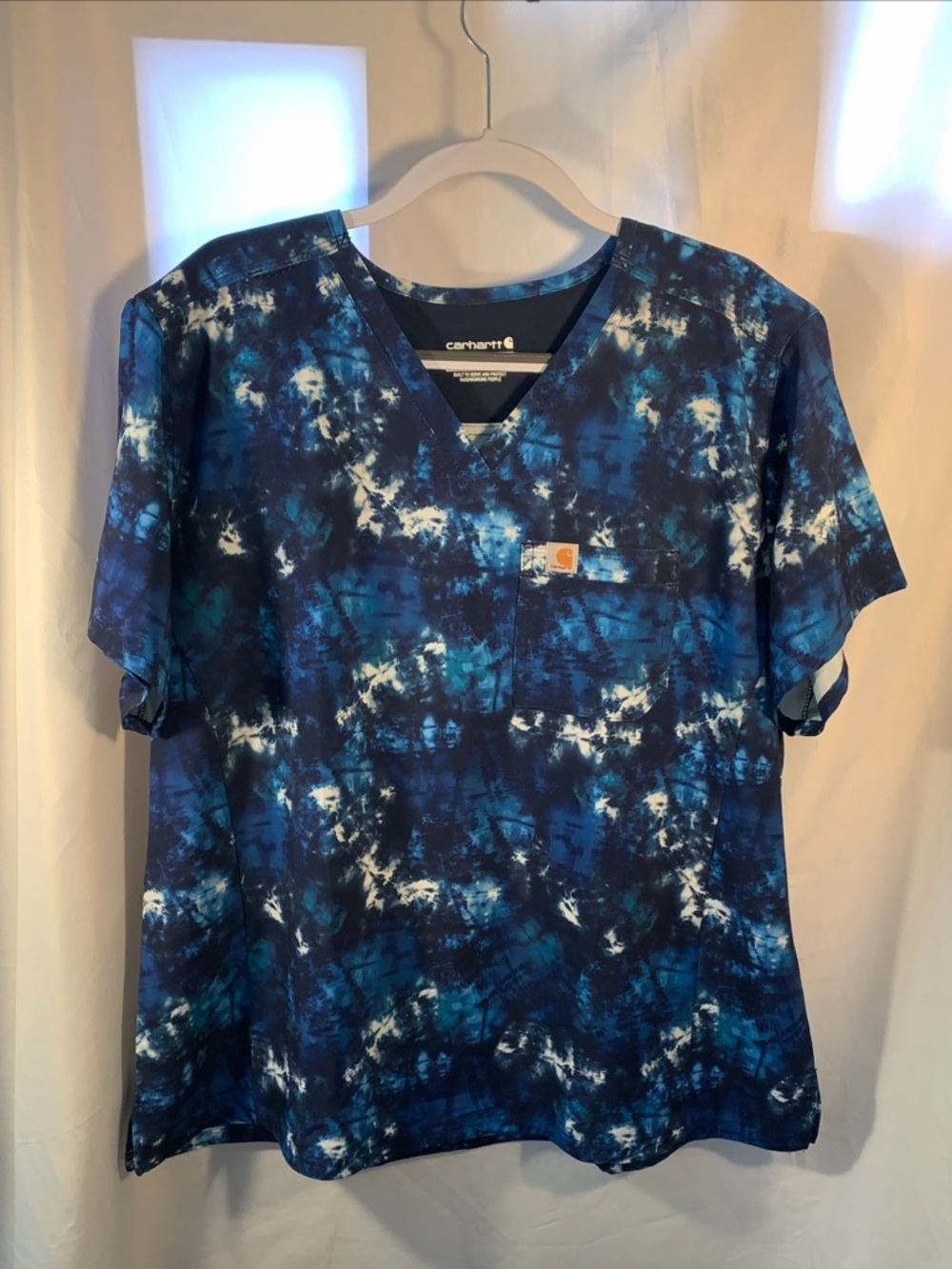 Carhartt Blue Tie-Dye V-Neck Nursing Scrub Top 2XL Pockets ID Loop Modern Fit